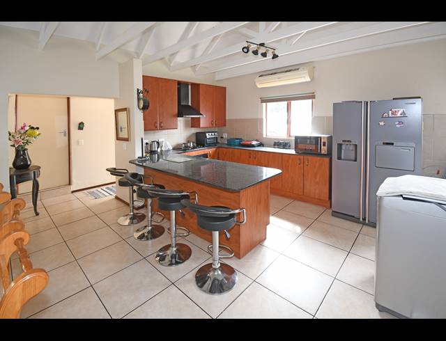 3 BEDROOM HOUSE FOR SALE IN CRAIGAVON